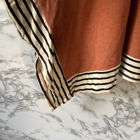 Filly Flair size xl salmon color knit top with black/white stripes. - Picture 4 of 6